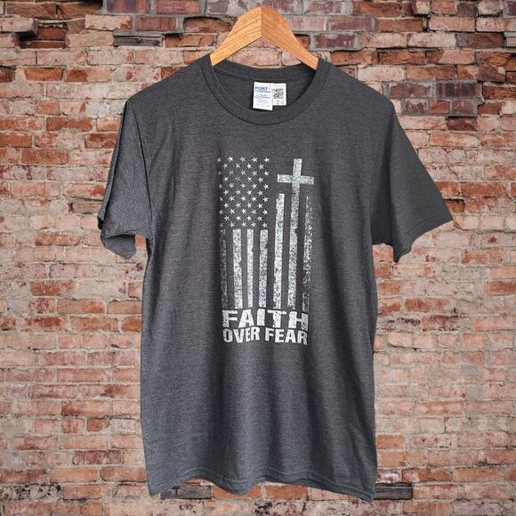 NWT Men's Faith Over Fear Dark Gray T-Shirt Size S - Picture 1 of 5